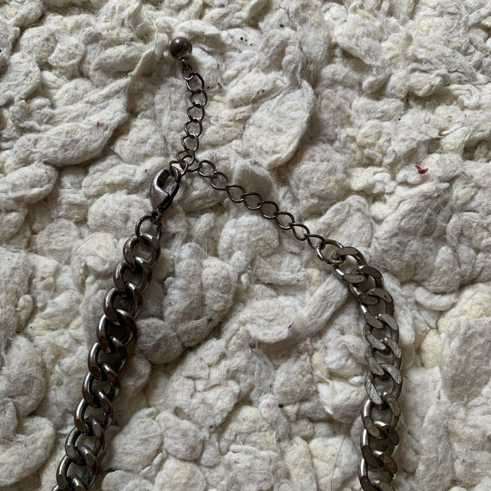 Silver rhinestone chain link adjustable statement necklace costume jewelry - Picture 5 of 6